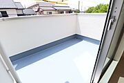 ◇バルコニー◇　同仕様南向きバルコニー♪陽当たりが良く洗濯物が良く乾きそうです♪便利な洗濯金物が付いています。