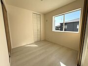 ◇洋室◇　同仕様使い勝手のいいLDK併設洋室♪