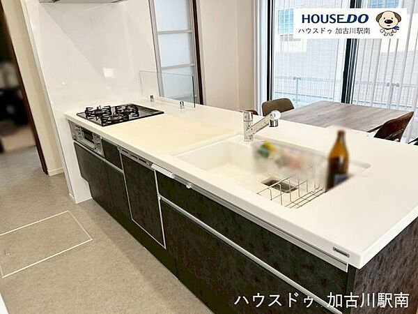 キッチンを拡大表示