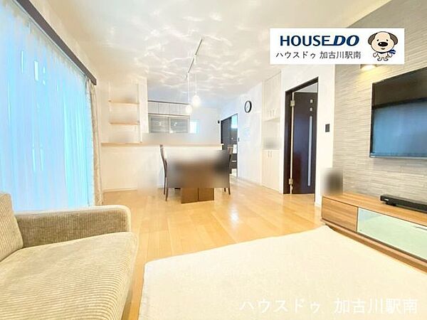 リビング/ダイニングを拡大表示