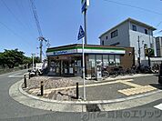 ファミリーマート井高野駅前店 徒歩8分。 640m