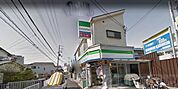 ファミリーマート吹田山手三丁目店 徒歩5分。 360m