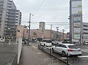 ライフ吹田泉町店 徒歩16分。 1220m
