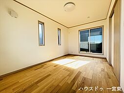 一宮市今伊勢町宮後:洋室