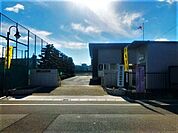 中部中学校【教育目標】知・徳・体の調和のとれた教育を礎に、人間としての成長と発達を遂げていこうとする生徒を育成する。【めざす生徒像】「生きる力」をはぐくむ生徒確かな学力・豊かな心・ 1430m