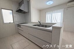 一宮市木曽川町里小牧字笹原：キッチン
