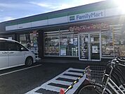 ファミリーマート一宮馬引店24時間営業スローガンは「Fun＆Fresh」。驚きやワクワク感を与えるべく、商品改革に取り組んでいる。（電子マネー利用可　ＡＴＭあり　ネット通販あり）Tポイントサー…