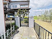 延長敷地のため、視線を気にせず独立した居住空間。
