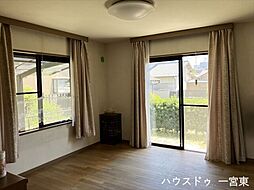 一宮市大和町馬引字郷未申：リビング