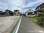 ≪北側西向き　幅約4.0ｍ≫普通車が1台通れる幅となります。大型車の通行が少ないので、振動や騒音が抑えられます。