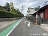 外観：≪北側東向き　幅約6.0ｍ≫道路幅にゆとりがあるので、車種を選びません。大きめの車を乗りたい方にもオススメです。