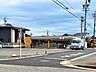 周辺：セブン-イレブン 四日市曙町店24時間営業スローガンは「近くて便利」。地域の人へのサービスを重視し、配達サービスにも力を入れている。（電子マネー利用可　ＡＴＭあり　ネット通販あり）nanaco…