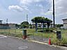 周辺：赤堀児童公園遊具：ブランコ、滑り台、うんてい、回転式ジャングルジム設備：ベンチ、藤棚 550m