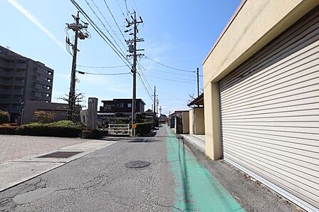 前面道路含む現地写真