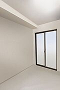 ＊北西側洋室＊※家具削除加工を行っており、写真はイメージです※