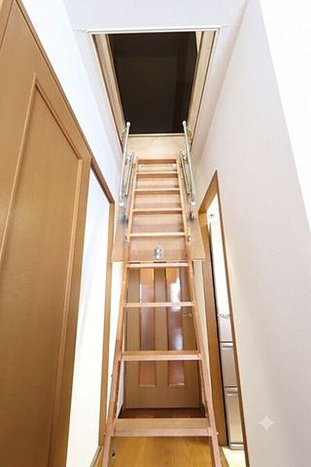 ＊小屋裏収納＊