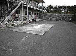 6 / 8