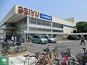 西友加賀鹿浜店 徒歩7分。スーパー 560m