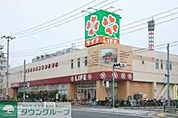 ライフ六町駅前店 徒歩6分。スーパー 480m