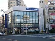 みずほ銀行綾瀬支店 402m