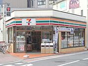 セブンイレブン 757m