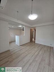 S-RESIDENCE北綾瀬awesome 403 4階1LDKのリビング/ダイニング