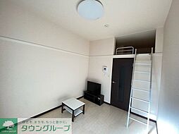 レオネクストサンモールIII 204 2階1Kのリビング/ダイニング