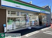 ファミリーマート瑞穂亀城町店 徒歩3分。 230m