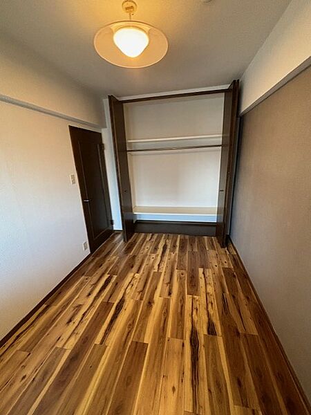 洋室を拡大表示
