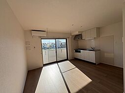 リージュ 203 2階1LDKのリビング/ダイニング