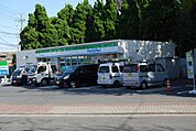 ファミリーマート 湘南東海岸店（215m）