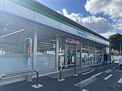 ファミリーマート小倉葛原本町六丁目店 徒歩6分。 440m