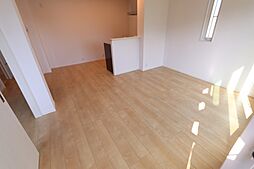 ディアコルモII 2階2LDKのリビング/ダイニング