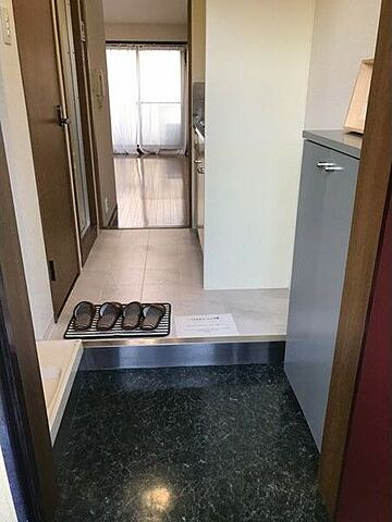 玄関