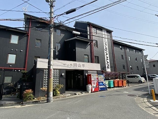 4 / 9