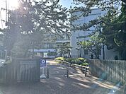 逗子開成学園 徒歩6分。 430m