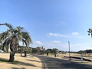 辻堂海浜公園まで車で12分　約3.0km