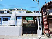江ノ島電鉄線「七里ガ浜駅」 徒歩6分。 480m