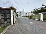 一色小学校 徒歩19分。 1400m