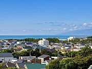 茅ヶ崎方面も望めます。※青空、海の色部分は一部AI加工です。