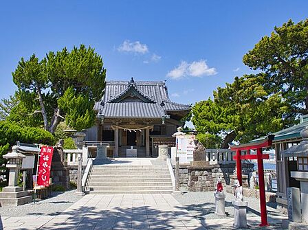 癒しをくれる景色を見に夕暮れ時にドライブ。森戸神社まで車で33分　19.4km