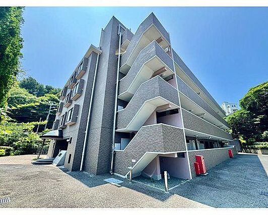 重厚感ある外観