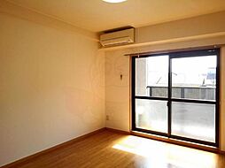 サウス高安 3階1Kのリビング/ダイニング