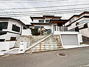 家の良し悪しだけではなく周辺環境も重要なポイントとなります！ご案内時に周辺環境もご案内いたします！流行に左右されず将来にわたって価値が継続する佇まい！良好な住環境が保たれたエリアで新生活を過ごせます 
