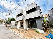 住みやすさとデザイン性を両立させた欲張りな住宅が登場しました　相反しがちなことが相互作用でより良質に！本物だけが表現することができる質の高い機能美はよきものをつなげた古くからの伝統と最新技術の結晶です