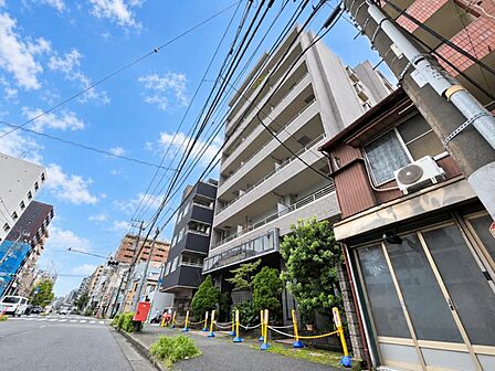 空を広く感じる。緑が多いゆったり感のある安心の住環境です!!潤いのある環境でホッと生活できそうです!おしゃれな雰囲気や自然の潤いがあり、親しみやすさと個性を!街に新たな価値をもたらし続けてくれます!