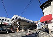 桶川駅東口(JR東日本 高崎線) 徒歩6分。 410m
