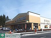 JAファーマーズ朝日町 徒歩26分。 2050m