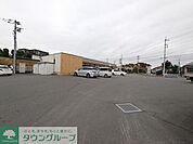 セブンイレブン 本庄日の出3丁目店 徒歩3分。 220m