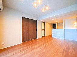 BULL house 607 6階2LDKのリビング/ダイニング